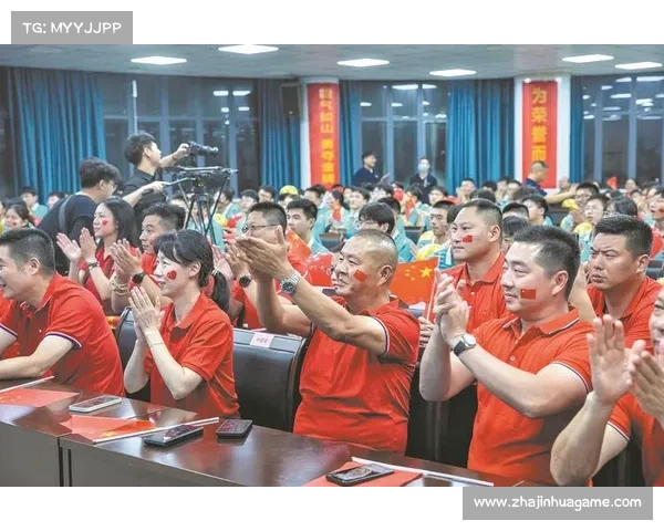 赖浩俊勇夺银牌家乡观众热烈起立致敬场面感人至深 赖浩俊勇夺银牌家乡观众热烈起立致敬场面感人至深